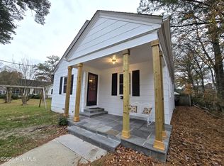 903 Raleigh St, Elizabeth City, NC 27909