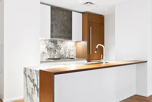 75 Kenmare St #3B Photo 1