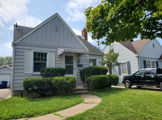 1329 Crestwood Rd, Toledo, OH 43612