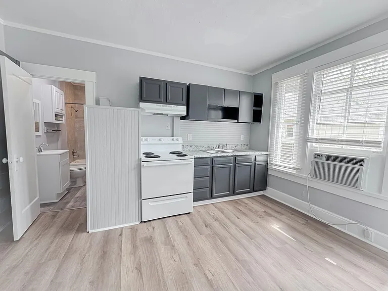 23 South St #B — Photo 4