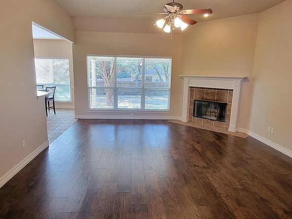 2nd image of 4 Hollywood Ct