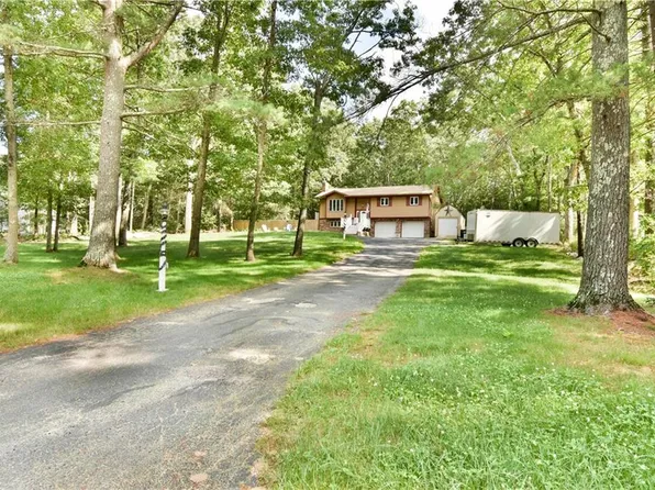 52 Pine Tree Ln, West Greenwich, RI 02817