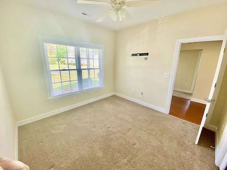 117 Bridgeway Dr — Photo 35