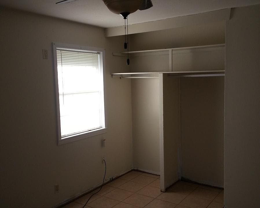 1st image of 1600 Meadow Dr #1