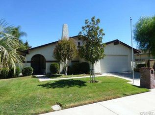 25524 Meadow Mont St, Santa Clarita, CA 91355