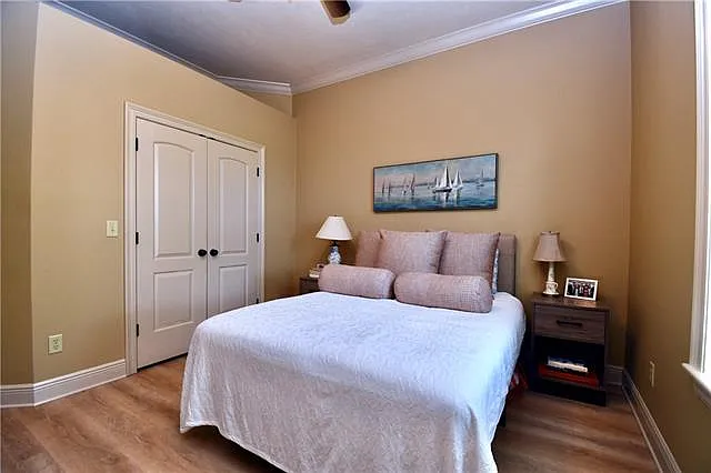 6413 Arden Oaks Dr — Photo 52