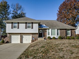 7208 Bond St, Shawnee, KS 66203