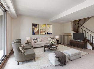 739 Bracewood Dr SW #1204, Calgary, AB T2W 3M3