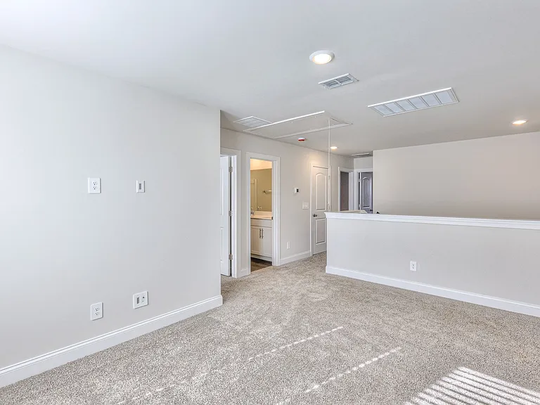 1291 Bluffton Cir — Photo 34