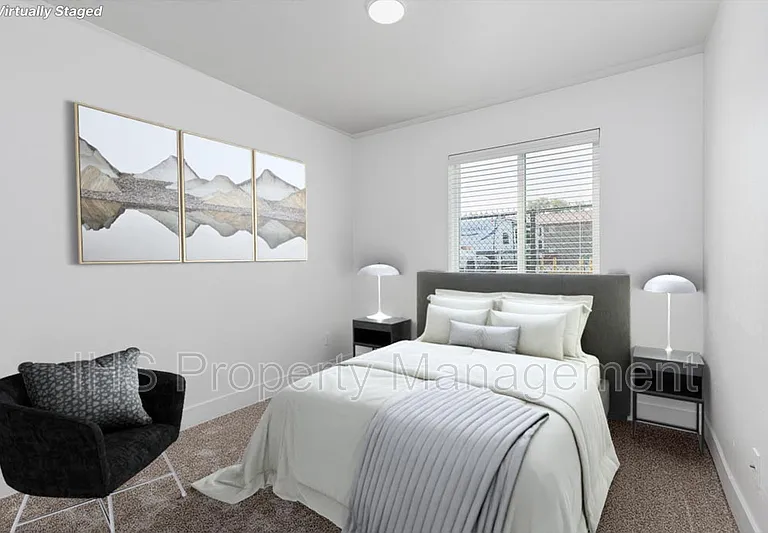 452 S 40th Ave — Photo 4