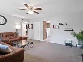 5310 Godfrey Rd, Godfrey, IL