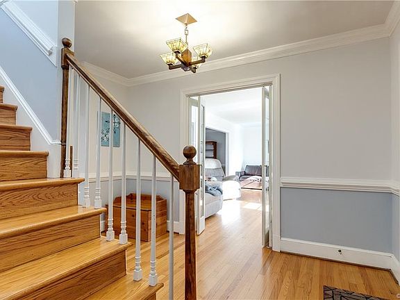 5th image of 410 Saybrook Dr