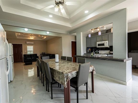 5th image of 110 Cabana Dr