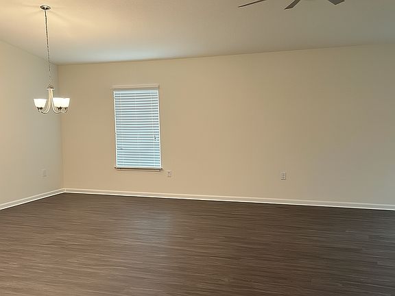 4th image of 13304 Avery Park Ln
