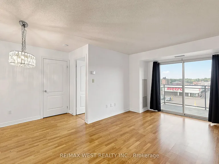 2772 Keele St #505 — Photo 11