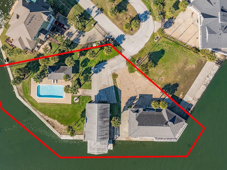 1st image of 3910 & 3912 Bob Smith Dr