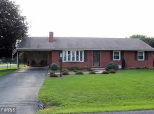 13902 Green Mountain Dr, Maugansville, MD 21767
