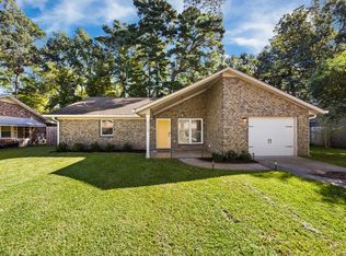 113 Pinewood St, Ladson, SC 29456