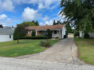 615 Wyngate Rd, Erie, PA 16505