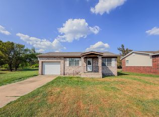 408 SW 13th St, Wagoner, OK 74467
