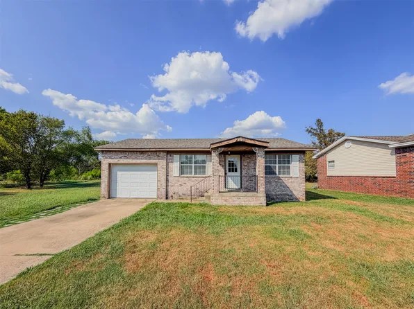 408 SW 13th St, Wagoner, OK 74467