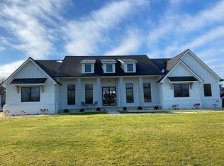 5822 Watermill Ct, Monclova, OH 43542