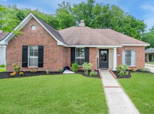 1020 Springlake Dr, Baton Rouge, LA 70810