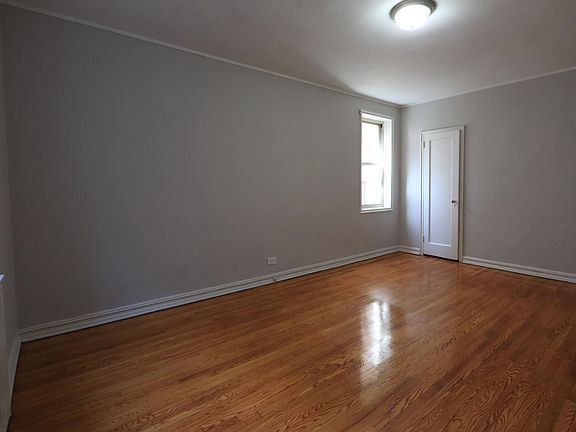 4th image of 1745 E 12th St APT 1L
