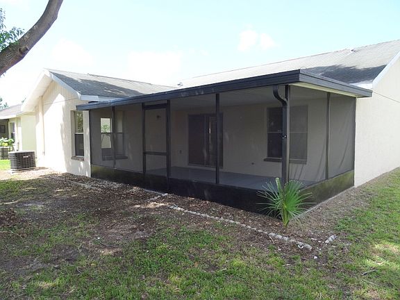 4th image of 11512 Smokethorn Dr