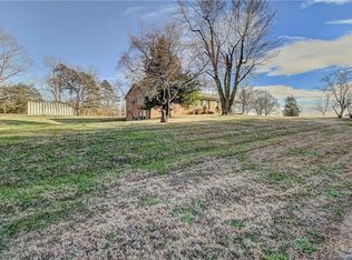 122 Lindell Ln, Cherryville, NC 28021