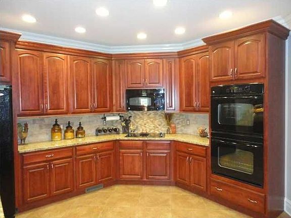 3rd image of 2740 Kensington Park Trl NW
