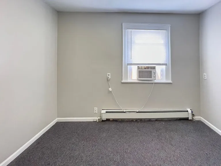 210 S Nichols Ave — Photo 17
