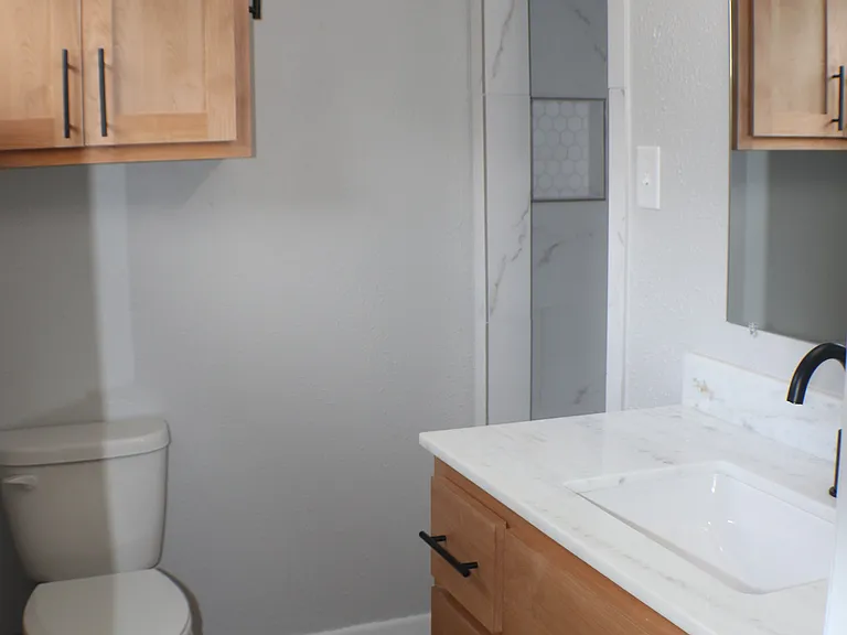 340 Armstrong Dr — Photo 4