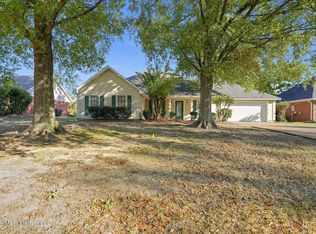 615 Olympic Dr, Flowood, MS 39232
