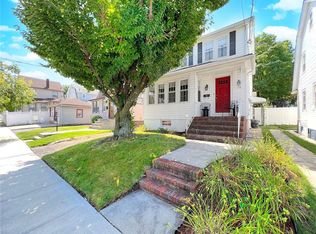 18 Blaine Ct, Staten Island, NY 10310