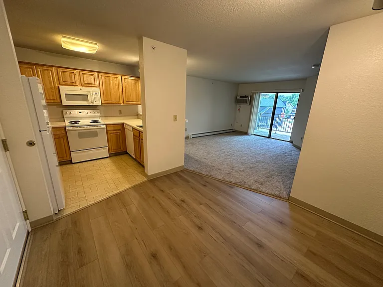 100 E Main St #323 — Photo 3