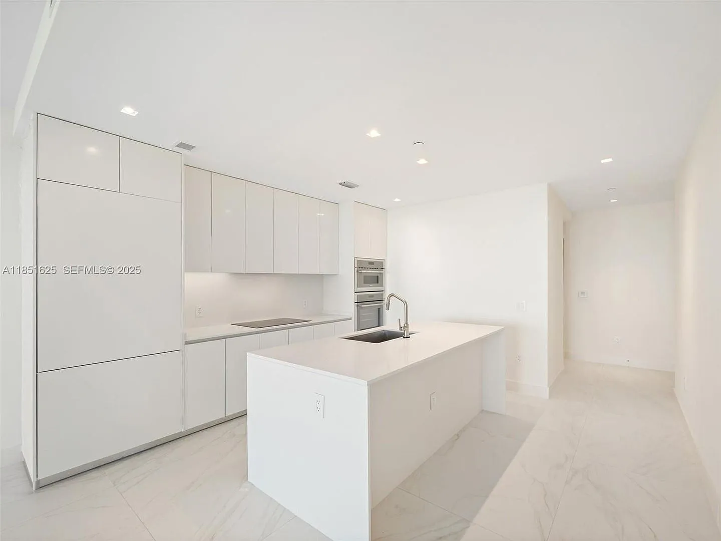 700 NE 24th Street 4305, Miami, FL 33137 — Photo 1