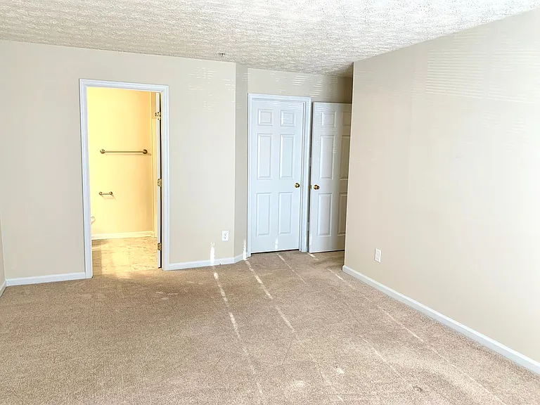 2450 Apple Blossom Ln #301 — Photo 17