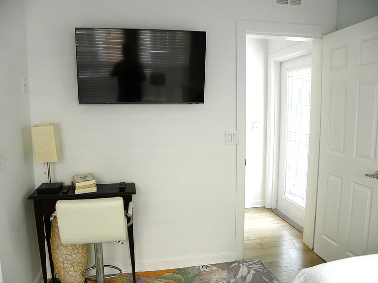1st Floor Bedroom Writing Desk