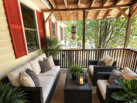 4th image of 1239 Holly Ridge Ln