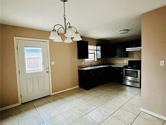 3rd image of 4722 N Dogwood St APT 4