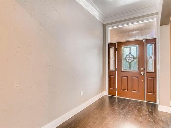 4th image of 20408 Dawn Dr