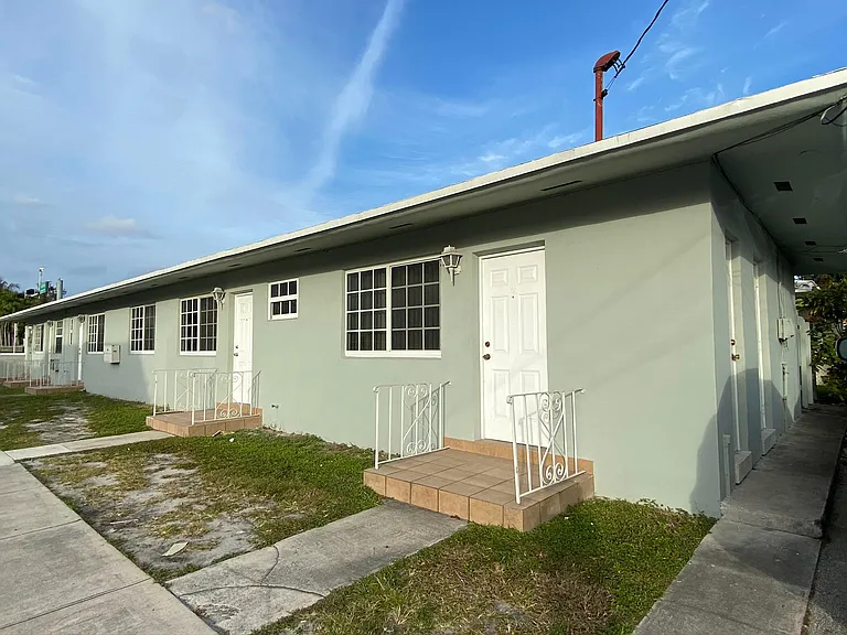 4890 W Flagler St #3 — Photo 10