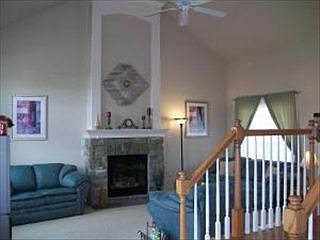 3rd image of 7 Garden Dr