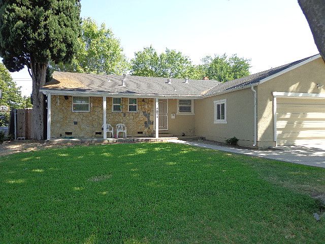 2nd image of 2071 Mangrum Ave