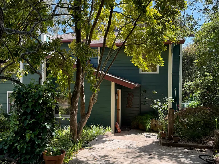 3085 Mar Vista Dr — Photo 2