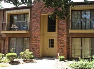 332 Chapel Ridge Dr APT B, Hazelwood, MO 63042