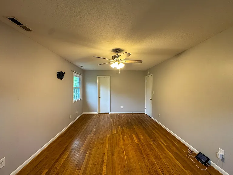 726 Dandridge Dr — Photo 13