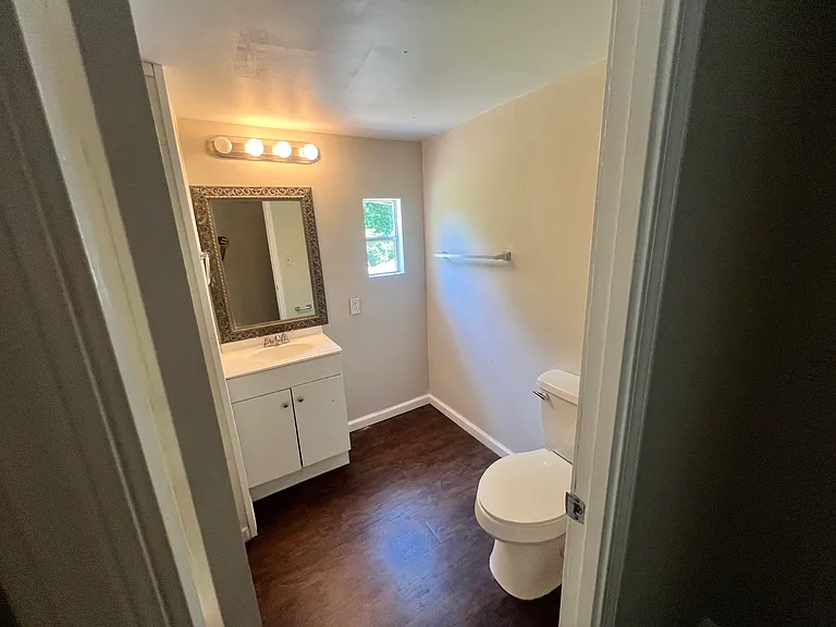29 Greentree Ln — Photo 8