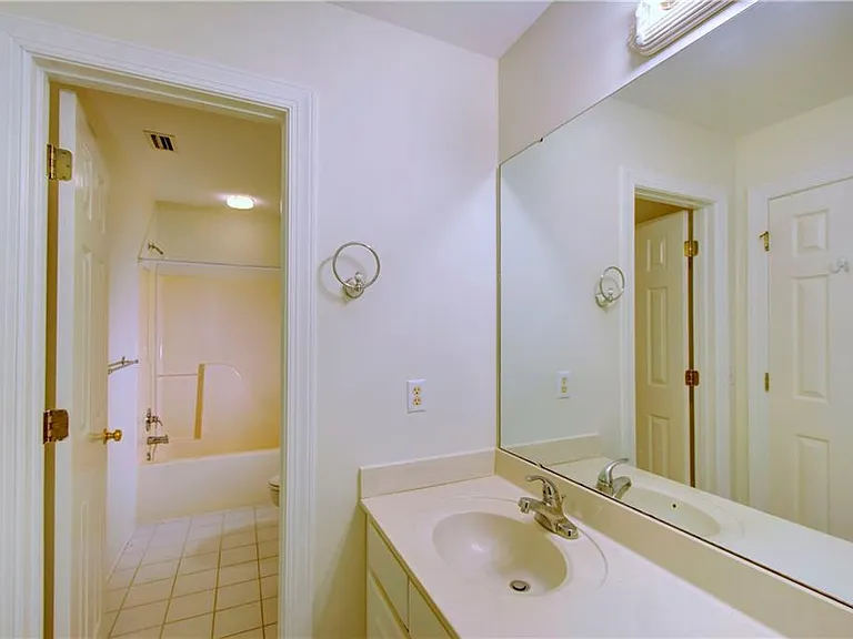 112 Newfield St — Photo 22